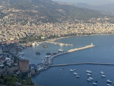 Alanya'da Gezilecek 10 Muhteşem Yer: Tarih, Doğa ve Denizin Buluştuğu Rehber